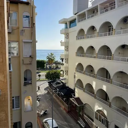 New Apt In The Cntr Of Alanya, 30 Mt From The Sea
